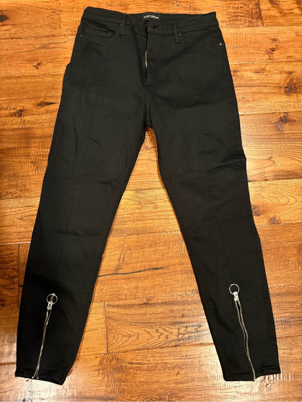 Black Orchid Nola High Rise Zipper Skinny Jeans – Black – Size 32.   26 inseam
